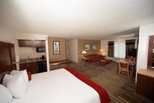 Northfield Inn Suites and Conference Center image 26