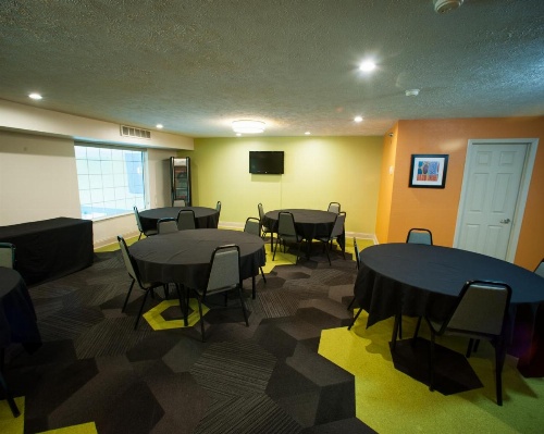 Northfield Inn Suites and Conference Center image 39